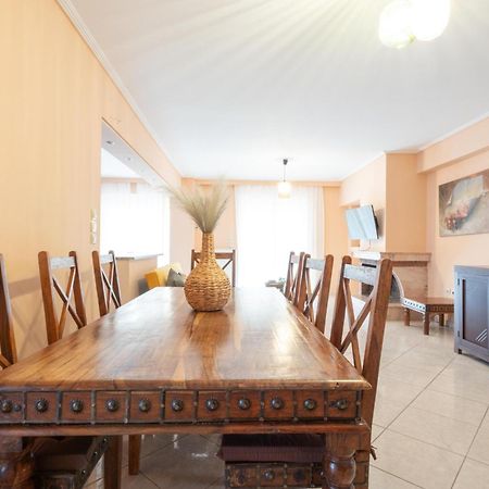 Luxury And Spacious Apt For 6 Guests Атина Екстериор снимка