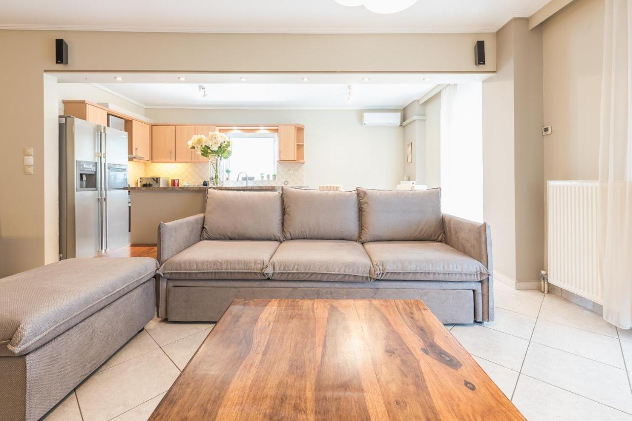 Luxury And Spacious Apt For 6 Guests Атина Екстериор снимка