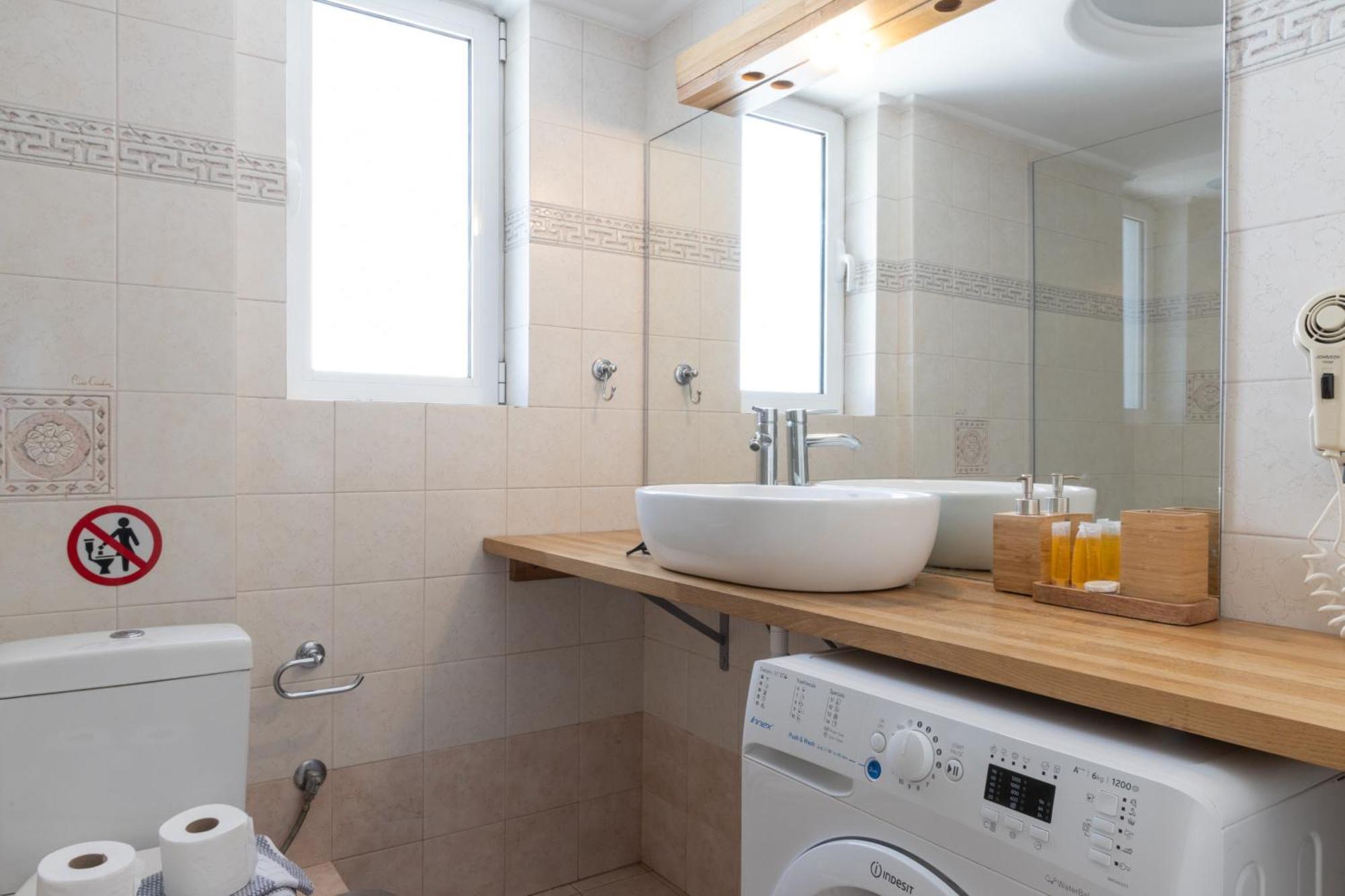 Luxury And Spacious Apt For 8 Guests New Features April 2025 Атина Екстериор снимка